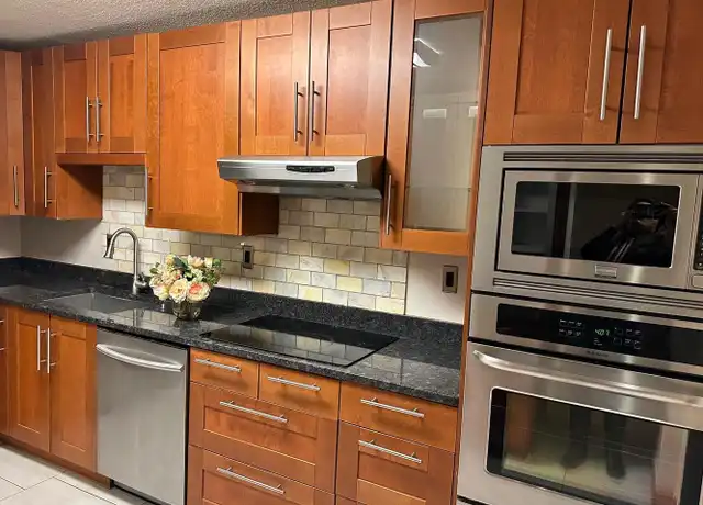 Property at 307 Yoakum Pkwy #609, Alexandria, VA, 22304, 2 beds, 2 baths, [object Object]