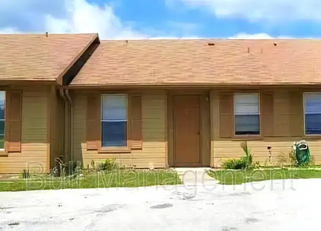 Property at 32 Sandalwood Ct, Oviedo, FL, 32765, 2 beds, 1 bath, [object Object]