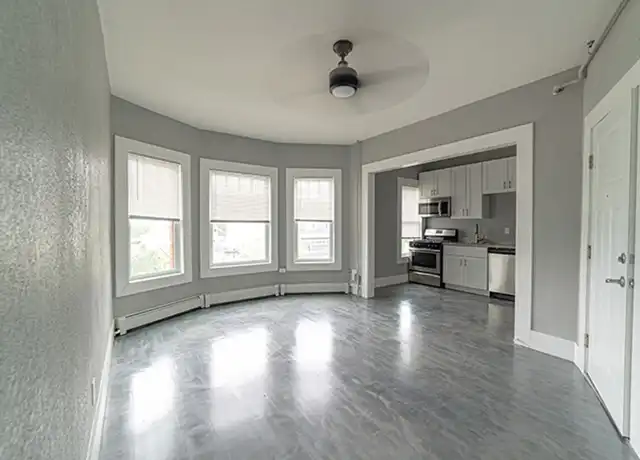 Property at 718 15th St Unit 5, Des Moines, IA, 50314, 1 bed, 1 bath, [object Object]