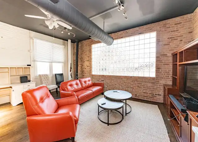 Property at 1214 W Belmont Ave, Chicago, IL, 60657, 1 bed, 1 bath, [object Object]