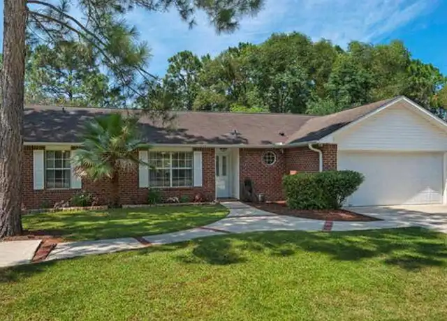Property at 209 Villacrest Dr, Crestview, FL, 32536, 3 beds, 2 baths, [object Object]