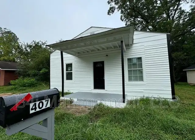 Property at 407 Circus St, Griffin, GA, 30223, 3 beds, 1 bath, [object Object]