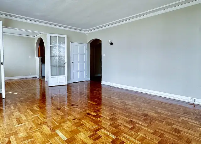 Photo of 212 S El Camino Real, San Mateo, CA 94401