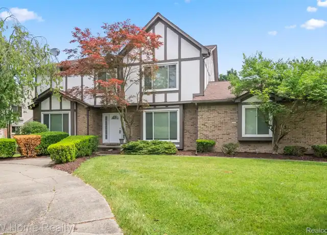 Property at 22276 Sheffield Ct, Farmington Hills, MI, 48335, 4 beds, 2.5 baths, [object Object]
