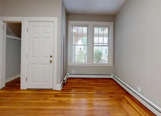 Property at 28 Avon St Unit 7, New Haven, CT, 06511, 2 beds, 1 bath, [object Object]