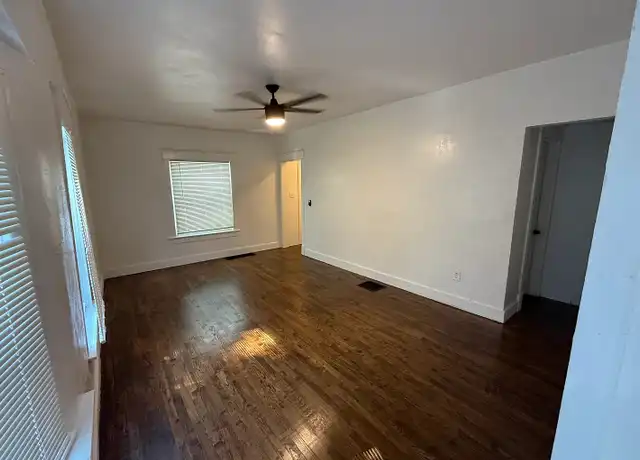 Property at 2118 E 49th St, Kansas City, MO, 64130, 2 beds, 1 bath, [object Object]