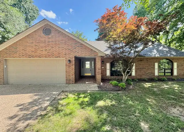 Property at 2911 S Wright Pl, Fayetteville, AR, 72701, 3 beds, 2 baths, [object Object]