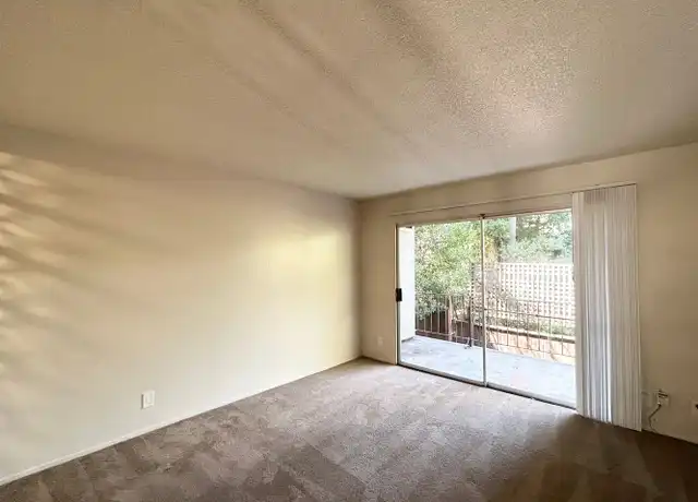 Property at 2212 Blake St Unit 103, Berkeley, CA, 94704, 2 beds, 1 bath, [object Object]