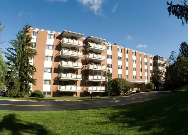 Property at Newtown Towers - 3400 W Chester Pike, Newtown Square, PA, 19073, 1 bed, 1 bath, [object Object]