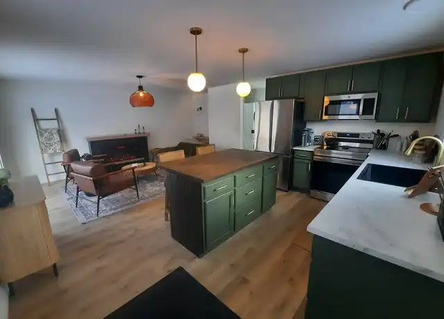Property at 389 Center St, Bangor, ME, 04401, 2 beds, 1 bath, [object Object]