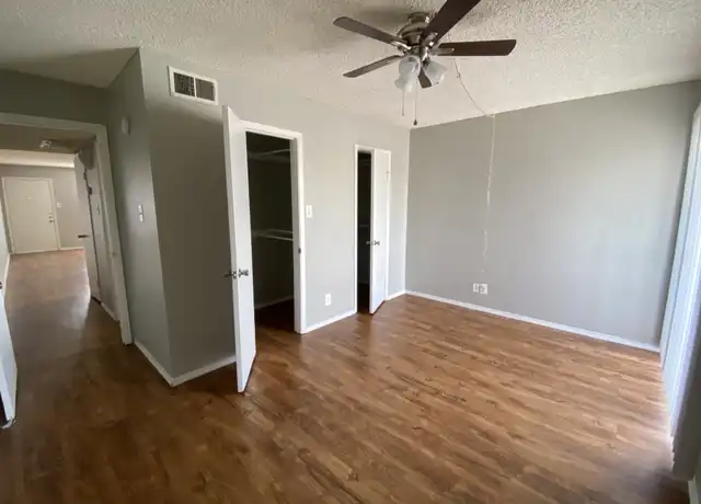 Property at 1609 W Schunior St Unit 2108, Edinburg, TX, 78541, 1 bed, 1 bath, [object Object]