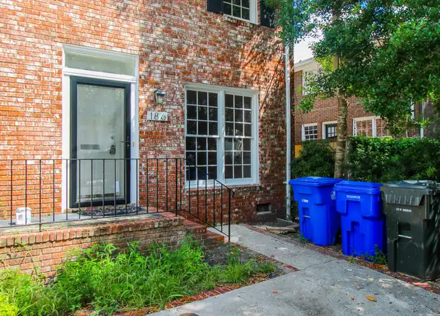Property at 186 Queen St, Charleston, SC, 29401, 3 beds, 1.5 baths, [object Object]