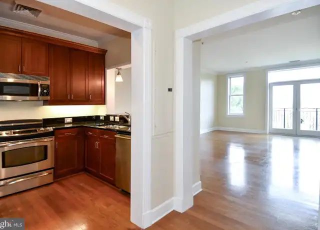 Property at 401 13th St NE #8, Washington, DC, 20002, 1 bed, 1 bath, [object Object]