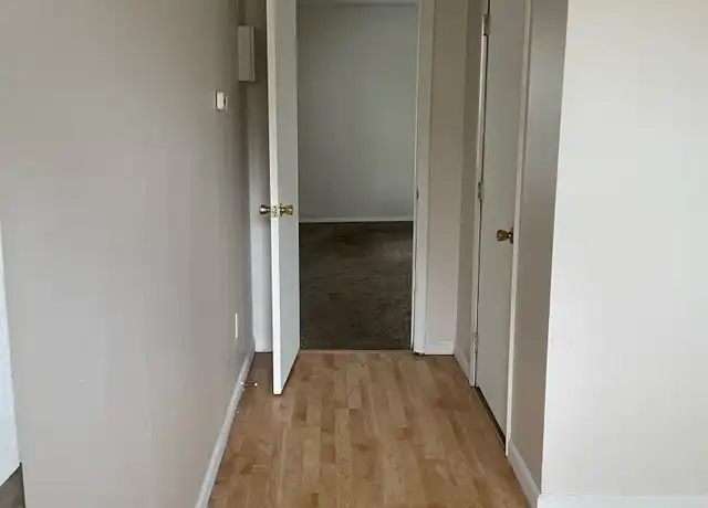 Property at 209 W Beardsley Ave Unit 1, Champaign, IL, 61820, 1 bed, 1 bath, [object Object]