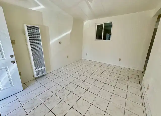 Property at 2340 23rd Ave Unit 2340B, Oakland, CA, 94606, 2 beds, 1 bath, [object Object]