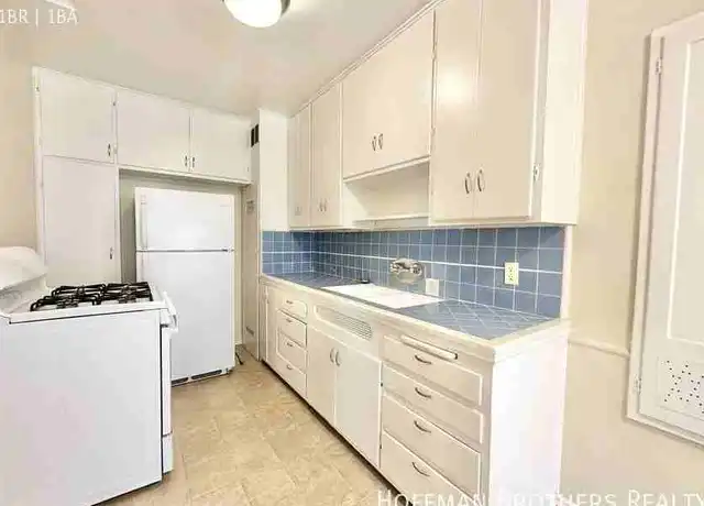 Property at 8262 Blackburn Ave Unit 1-2, Los Angeles, CA, 90048, 1 bed, 1 bath, [object Object]