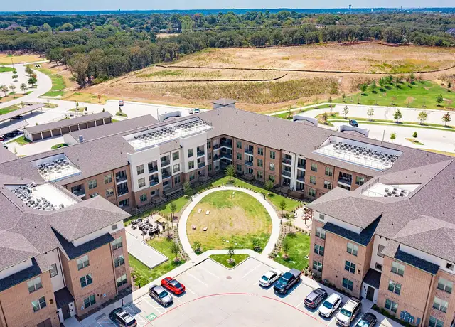 Photo of 1400 N Main St, Keller, TX 76248