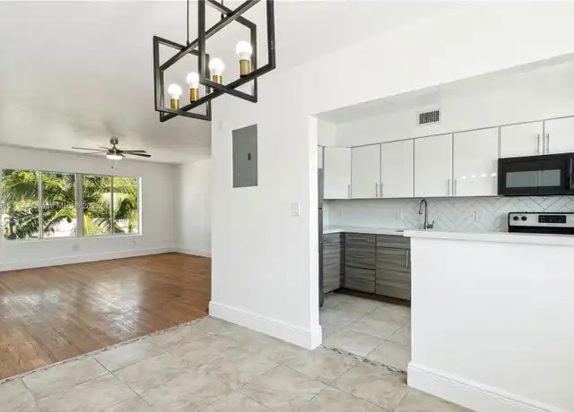 Property at 820 83rd St Unit 4, Miami Beach, FL, 33141, 2 beds, 1 bath, [object Object]