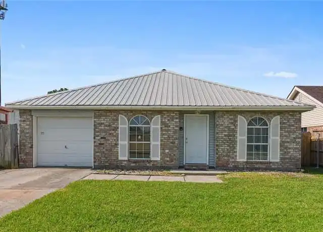 Property at 2417 Highland Meadows Dr, Marrero, LA, 70072, 4 beds, 2 baths, [object Object]