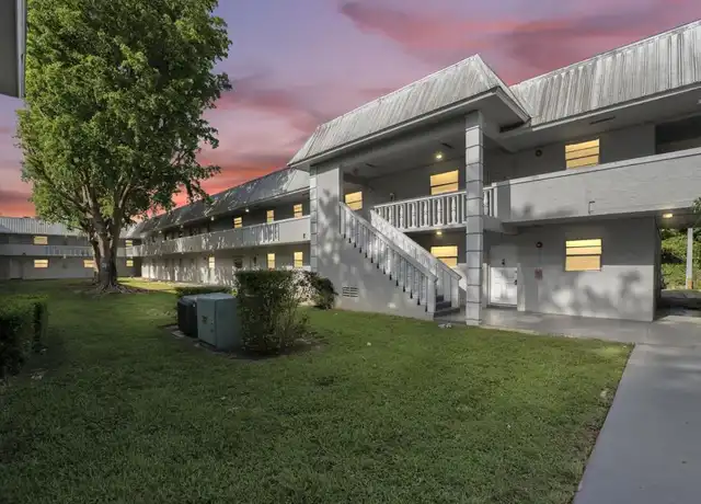 Property at 17255 SW 95th Ave Unit L134, Palmetto Bay, FL, 33157, 2 beds, 1 bath, [object Object]