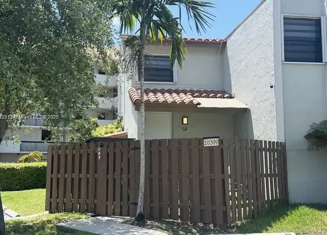 Property at 10309 NW 9th Street Cir, Miami, FL, 33172, 3 beds, 2 baths, [object Object]