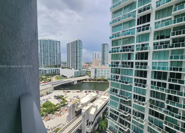 Property at 31 SE 6th St #2104, Miami, FL, 33131, 1 bed, 1.5 baths, [object Object]