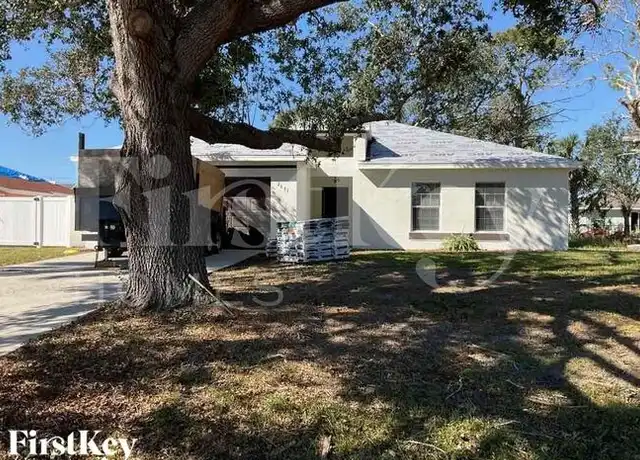 Property at 2691 S Cranberry Blvd, North Port, FL, 34286, 4 beds, 2 baths, [object Object]