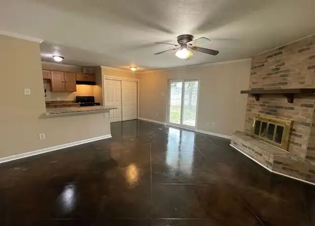 Property at 10157 Peppertree Ln, Fort Worth, TX, 76108, 3 beds, 2 baths, [object Object]