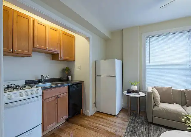 Property at 739 West Belmont Avenue - 739 W Belmont Ave, Chicago, IL, 60657, 0 beds, 1 bath, [object Object]