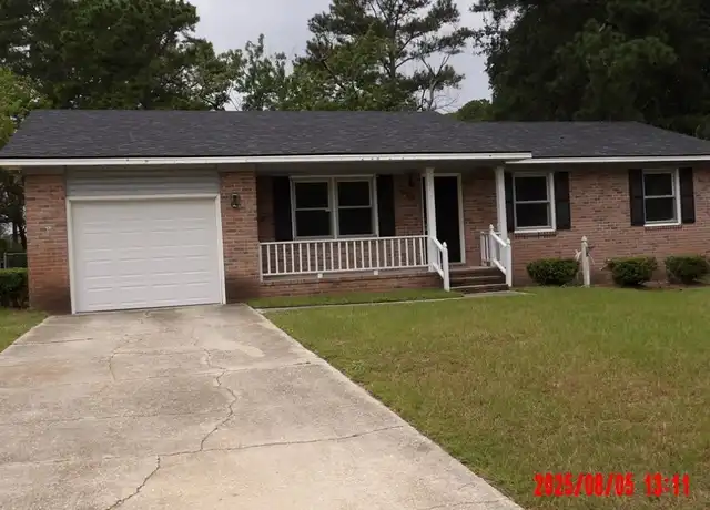 Property at 1920 Aspen Cir, Fayetteville, NC, 28304, 3 beds, 2 baths, [object Object]