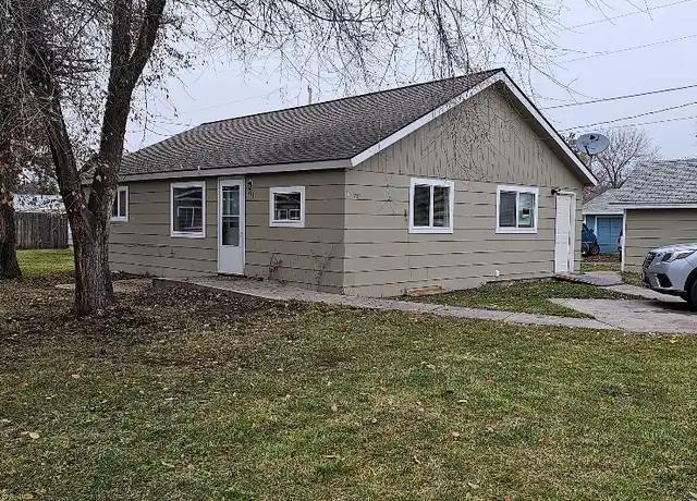 Property at 711 6th Ave E, Polson, MT, 59860, 2 beds, 1 bath, [object Object]