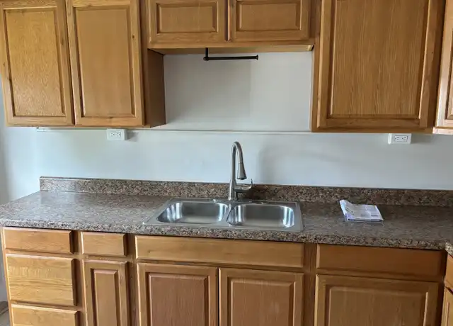 Property at 40 Liberty St Unit 2, New Britain, CT, 06052, 2 beds, 1 bath, [object Object]