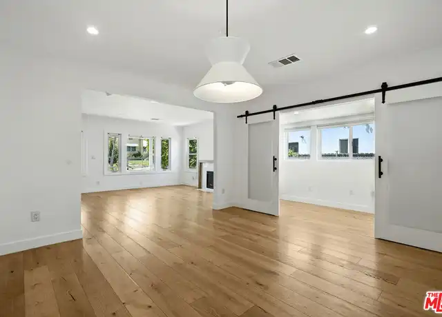 Property at 1054 S Plymouth Blvd, Los Angeles, CA, 90019, 2 beds, 2 baths, [object Object]