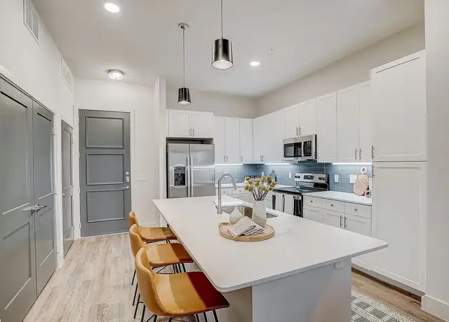 Photo of 535 S Mill St, Lewisville, TX 75057