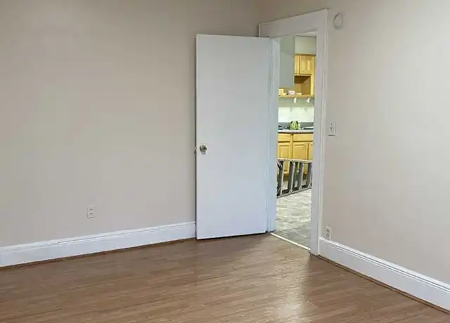 Property at 122 Buffalo Ave Unit 2, Paterson, NJ, 07503, 2 beds, 1 bath, [object Object]