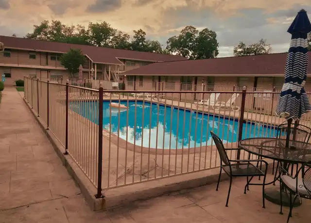 Property at 1700 S Austin Ave, Georgetown, TX, 78626, 1 bed, 1 bath, [object Object]
