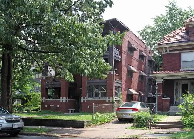 Property at 2759 Charlotte St, Kansas City, MO, 64109, 2 beds, 1 bath, [object Object]