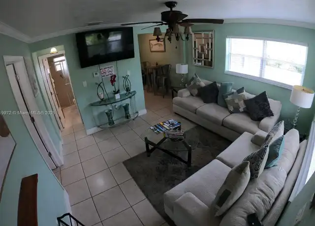 Property at 6101 Rodman St Unit 2, Hollywood, FL, 33023, 1 bed, 1 bath, [object Object]
