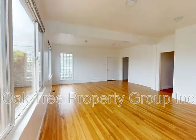 Property at 1648 Russell St Unit 4, Berkeley, CA, 94703, 3 beds, 1 bath, [object Object]