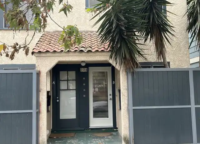 Property at 224 S Venice Blvd Unit b, Venice, CA, 90291, 2 beds, 1 bath, [object Object]