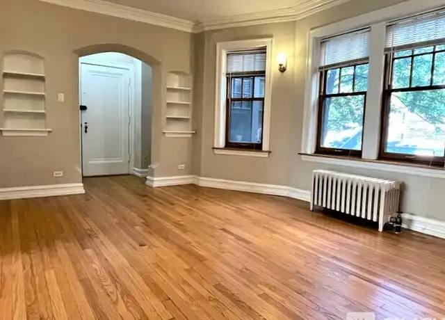 Property at 1352 W Carmen Ave Unit 2S, Chicago, IL, 60640, 1 bed, 1 bath, [object Object]