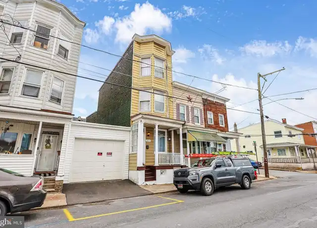 Property at 804 E Pine St, Mahanoy City, PA, 17948, 5 beds, 1 bath, [object Object]