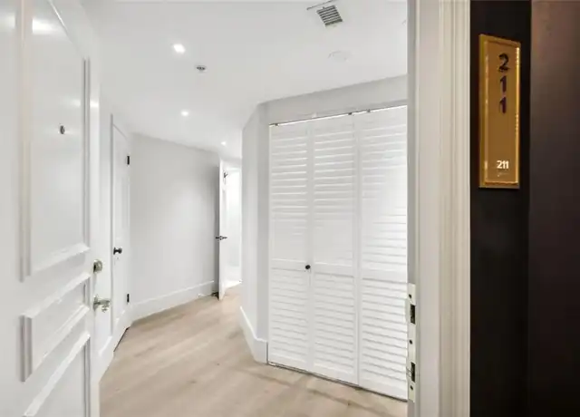 Property at 199 14th St NE #211, Atlanta, GA, 30309, 1 bed, 1 bath, [object Object]