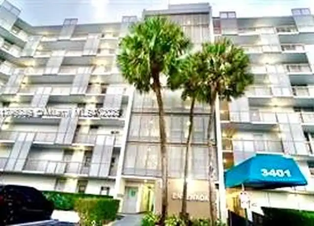Property at 3401 N Country Club Dr #206, Miami, FL, 33180, 1 bed, 1 bath, [object Object]