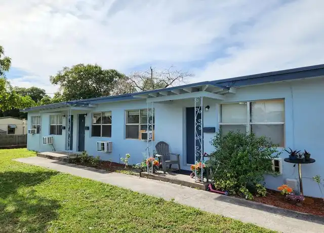 Property at 1241 W 36th St Unit 2, West Palm Beach, FL, 33404, 2 beds, 1 bath, [object Object]