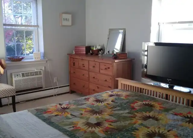Property at 445 Old Lancaster Rd Unit A3, Haverford, PA, 19041, 1 bed, 1 bath, [object Object]