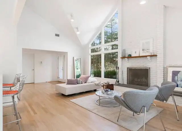 Property at 31 Diane Dr, East Hampton, NY, 11937, 3 beds, 3 baths, [object Object]