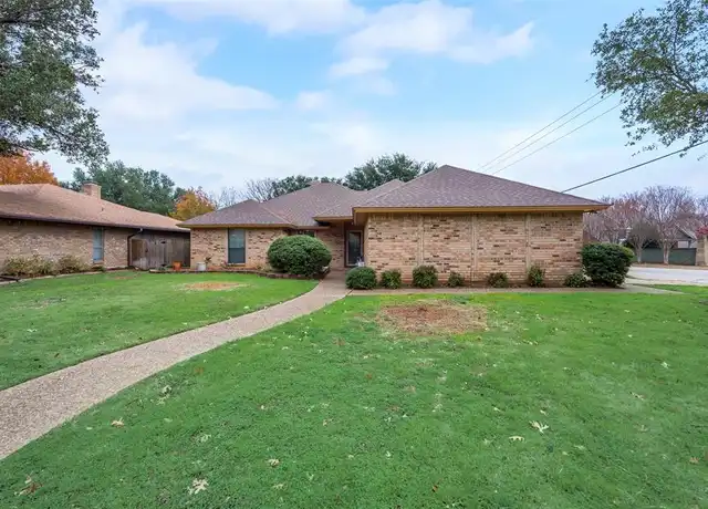 Property at 7825 Silveridge Dr, Fort Worth, TX, 76133, 3 beds, 2 baths, [object Object]