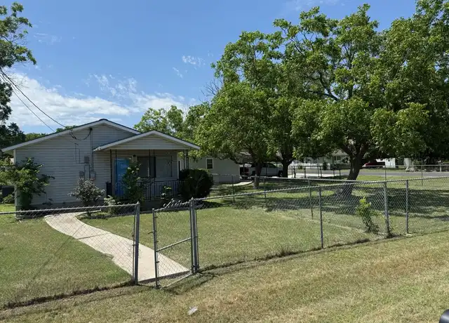 Property at 605 Blanco St, Kyle, TX, 78640, 2 beds, 2 baths, [object Object]