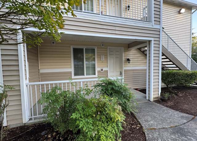 Photo of 18527 101st Avenue Ct E #112, Puyallup, WA 98375